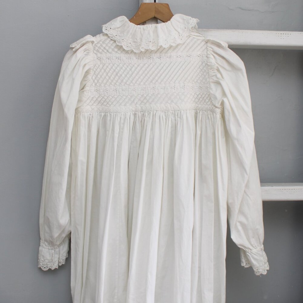 Vintage Women's White Cotton Ruffle Collar Cuffs Victorian Nightgown S/M - Picture 5 of 5